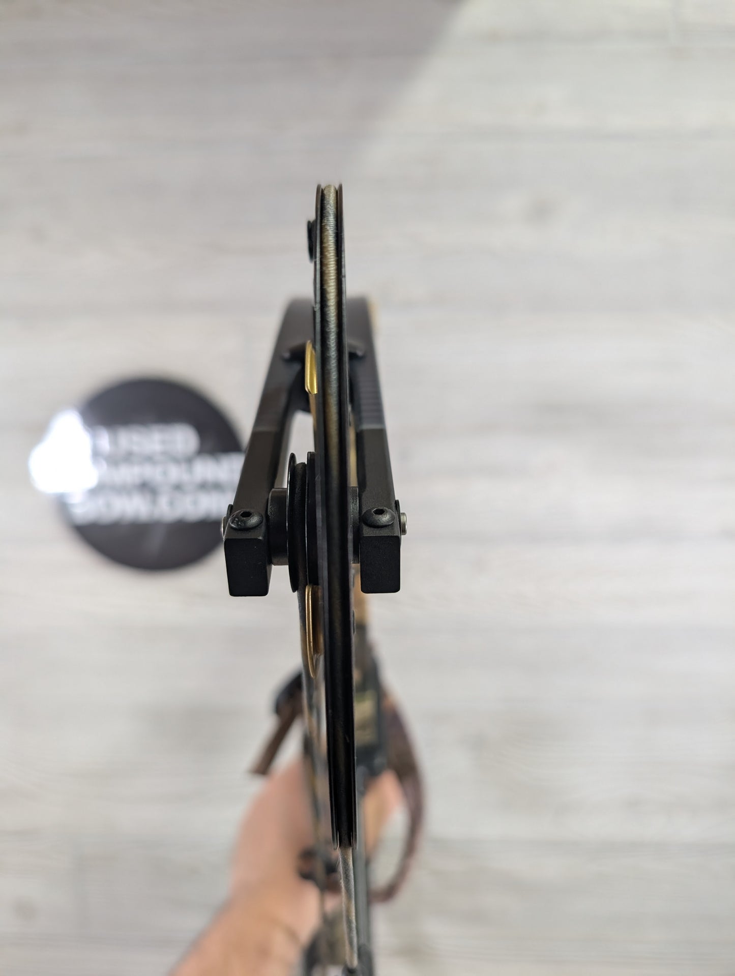 Bowtech Carbon Icon Right Handed 60-70# Camo package