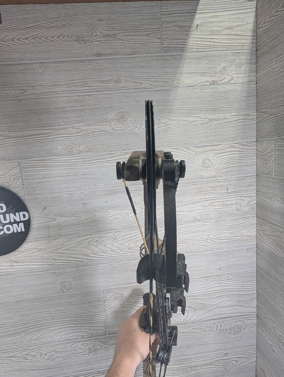 Used Mathews Legacy Right Handed 30" 70lb