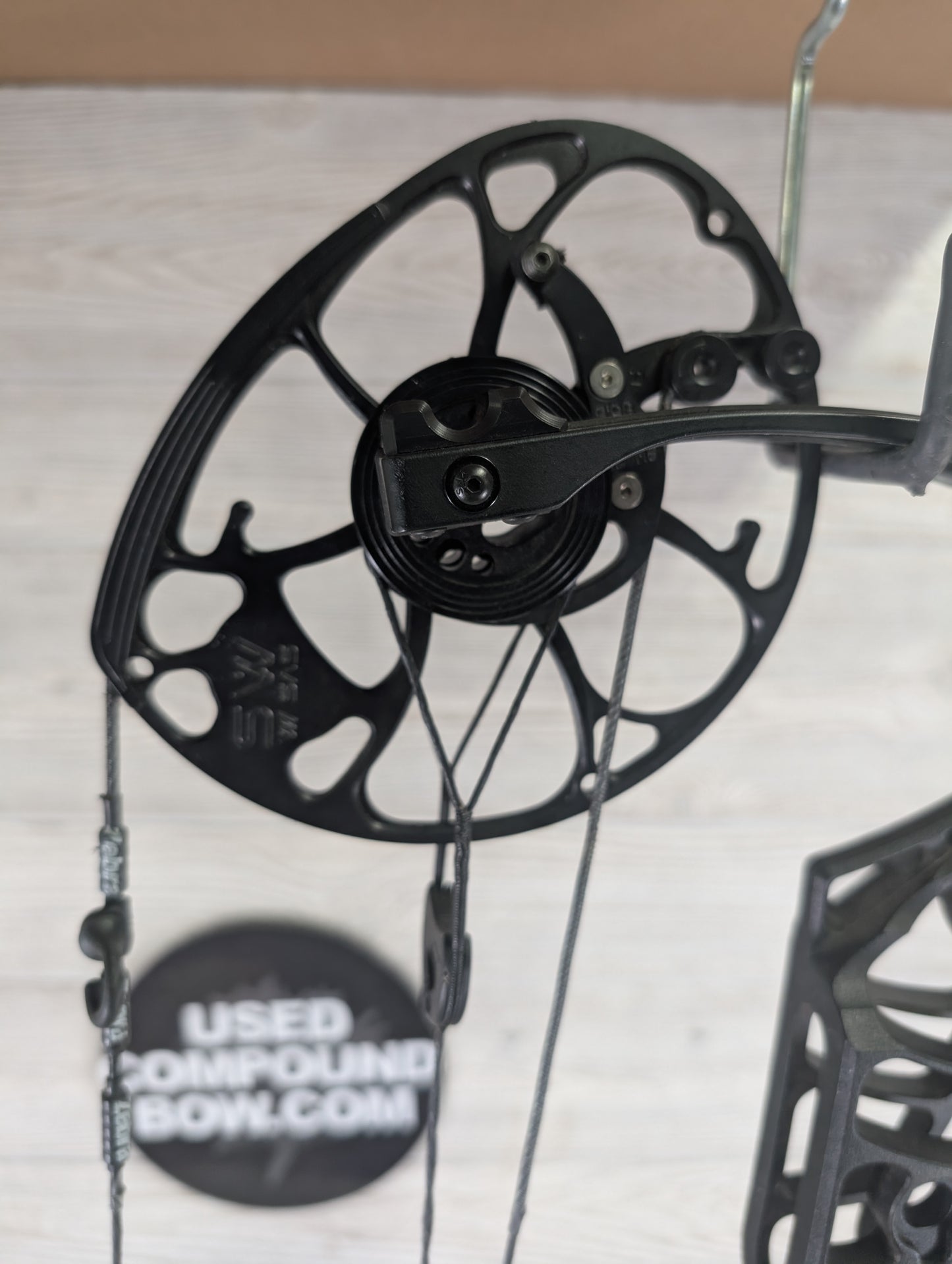 used Mathews Phase 4 29 Right Hand Black Bow
