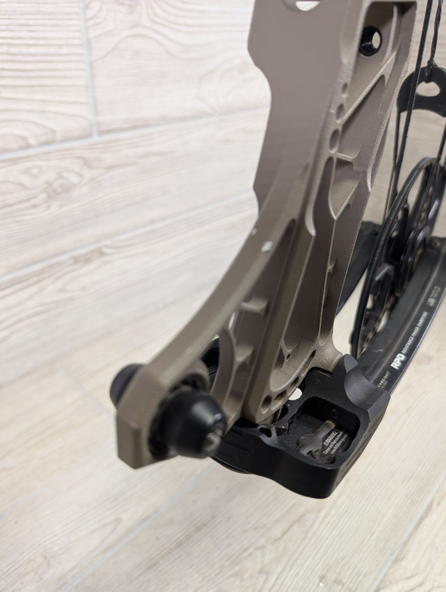 Mathews Lift 33 Right-Handed Granite Bow