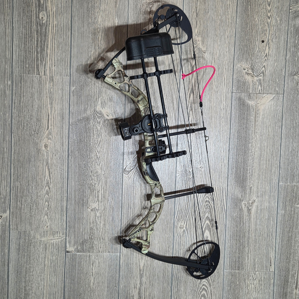 Diamond Infinite Edge Left  Hand Camo Package