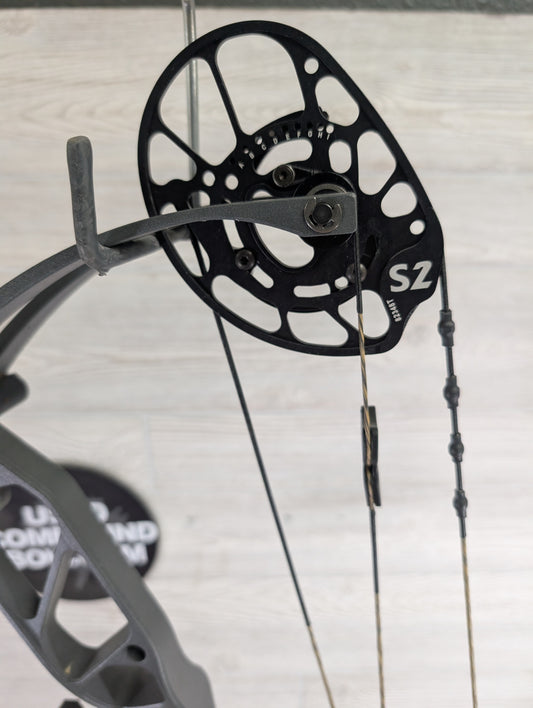 PSE EVO XF 33 S2 RH Grey Package