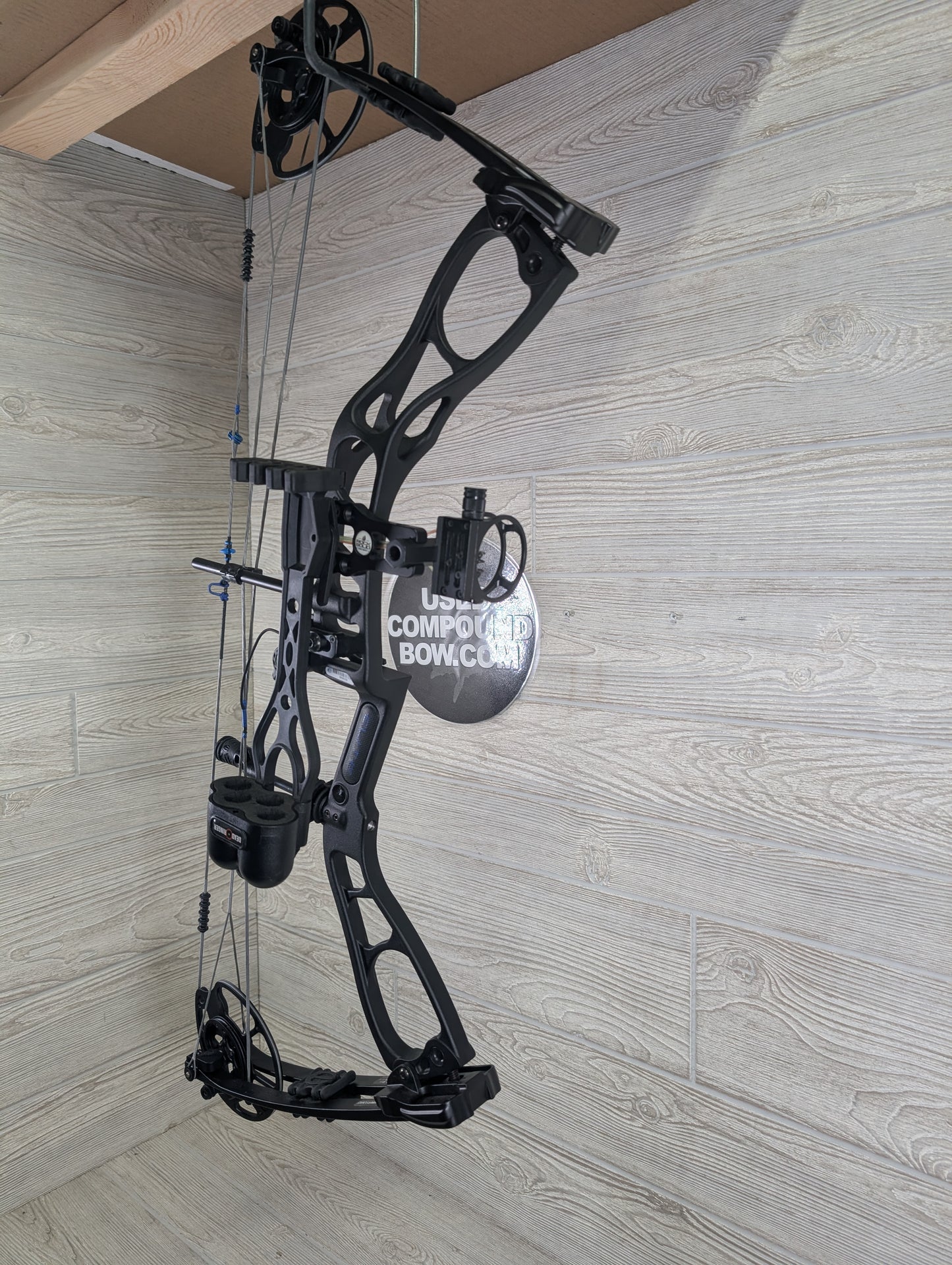 used Elite Ember Black Right Handed package
