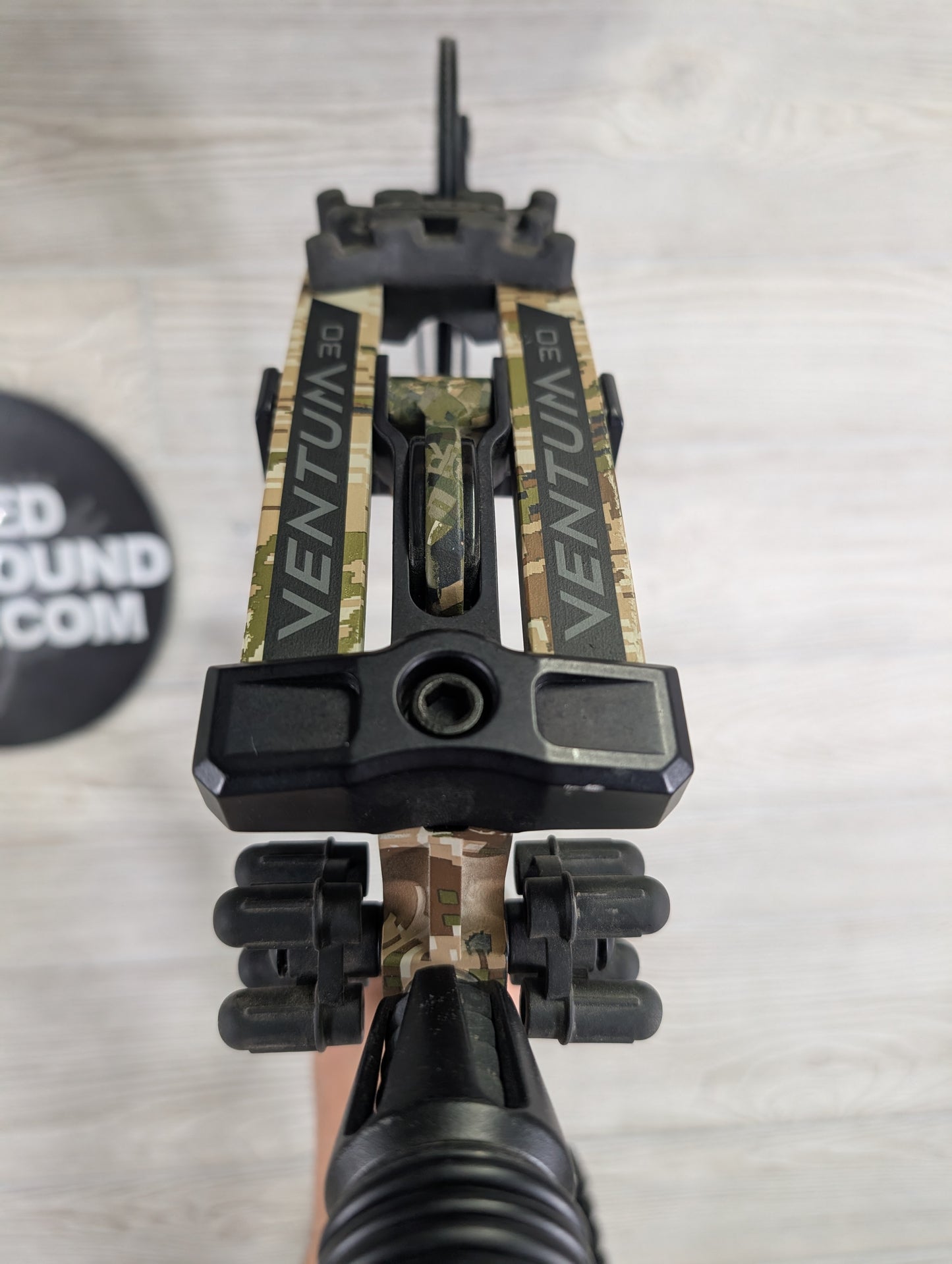 Used Hoyt Ventum 30 25-28" 60-70lb RH Sitka Sub Alpine Bow