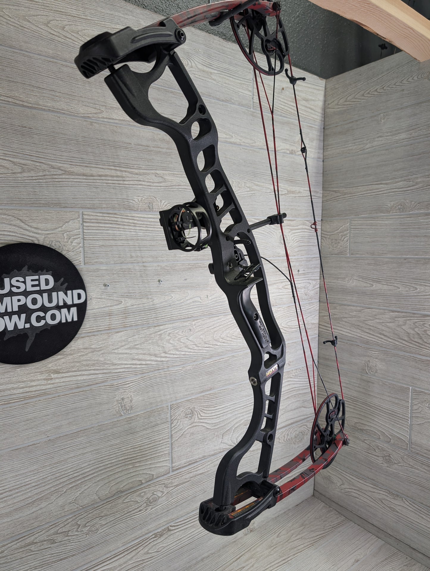 Used Hoyt Ignite RH Pkg