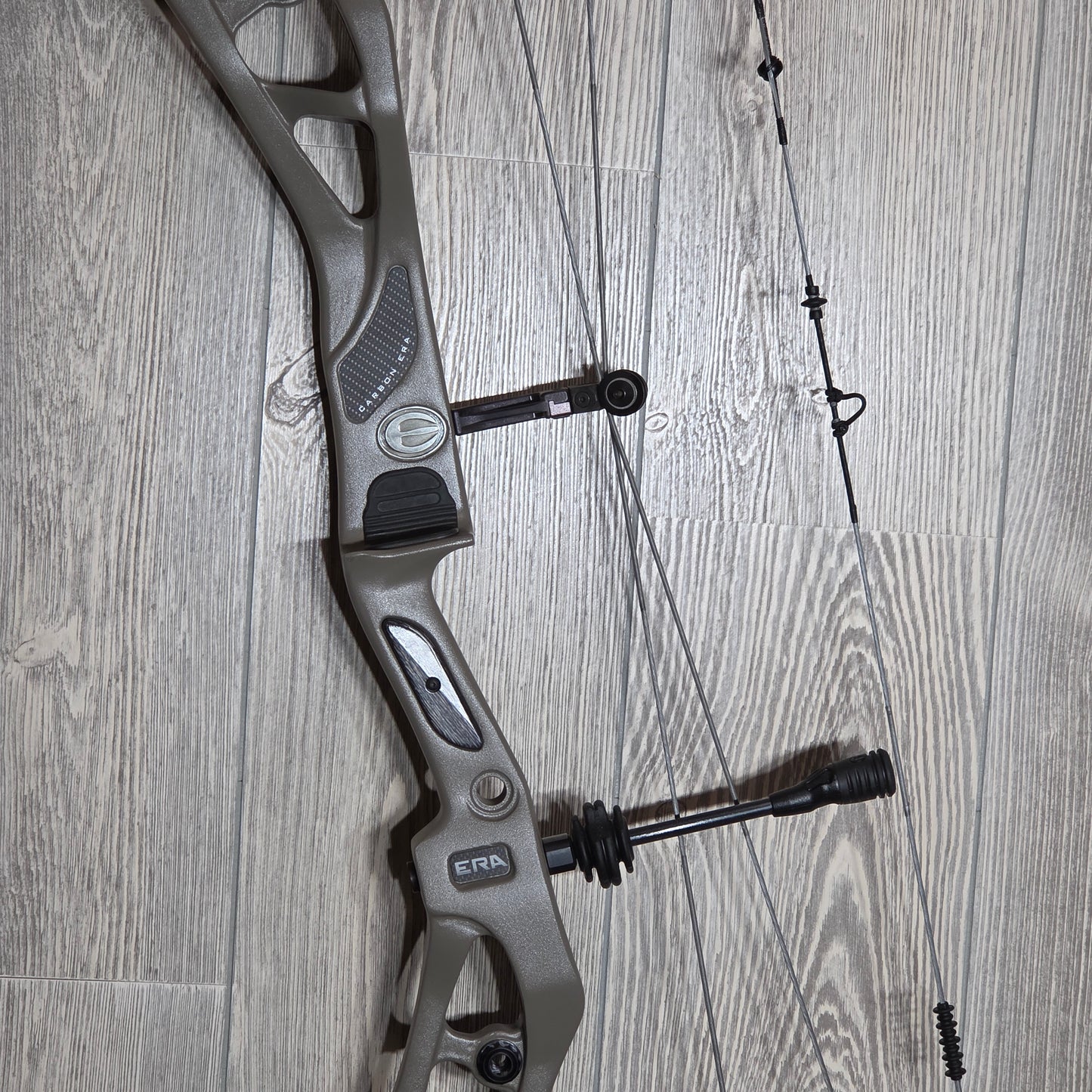 Elite Era Carbon Right Handed mountian tan 70#