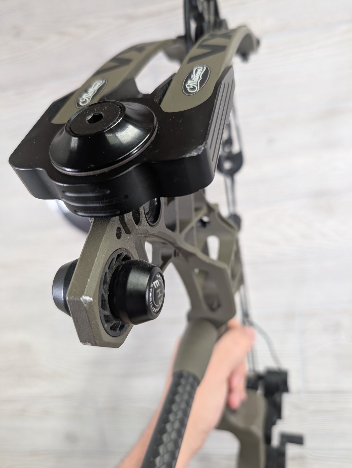 Used Mathews VXR 28 Ambush Green Bow Right Hand pkg