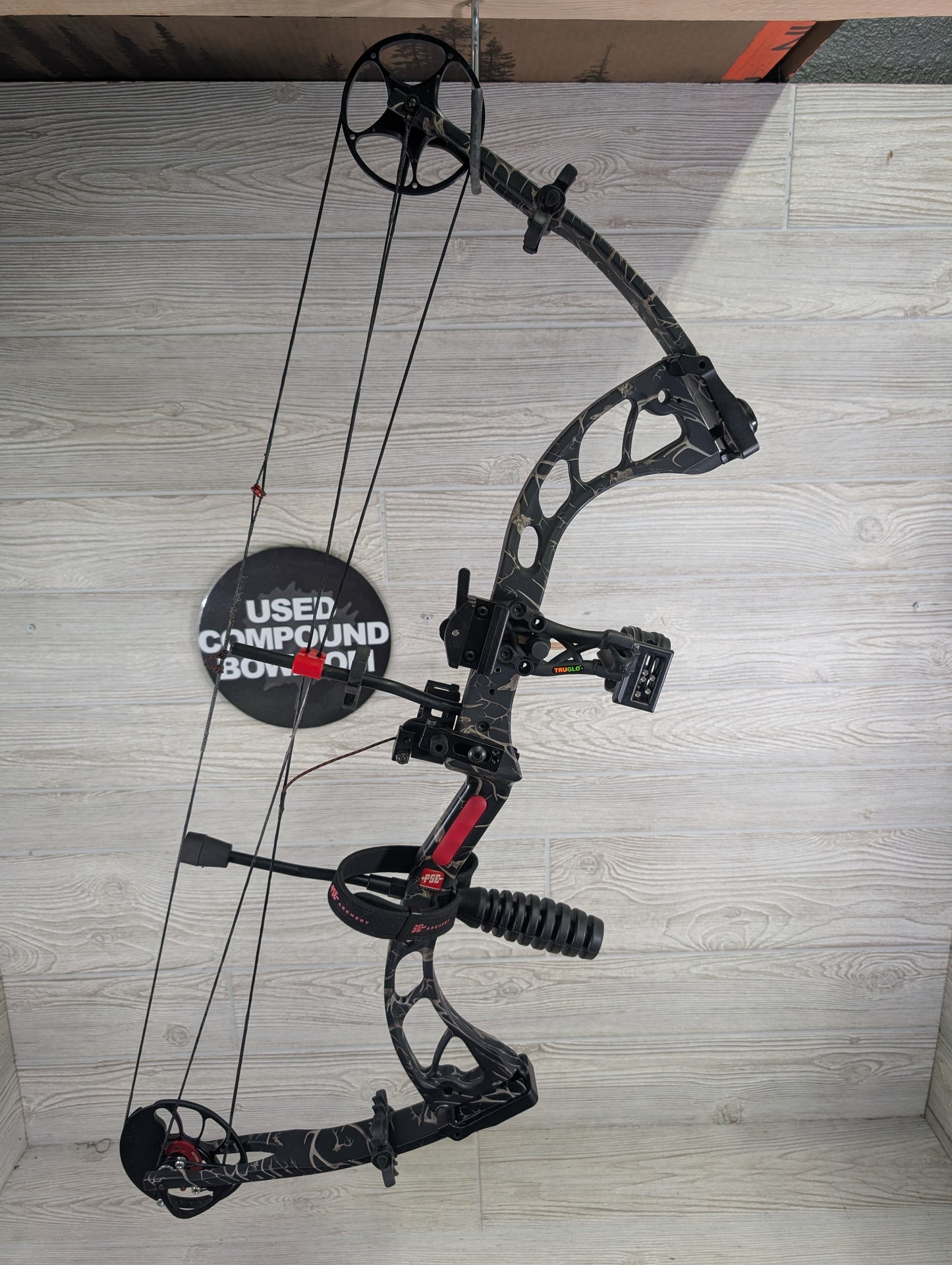 Used PSE Stinger 3G 29" 70lb Right Hand Bow Pkg