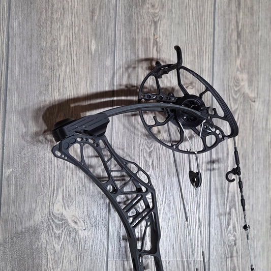 Mathews LIFT RS 26.5" 70lb Right Hand Shale Bow