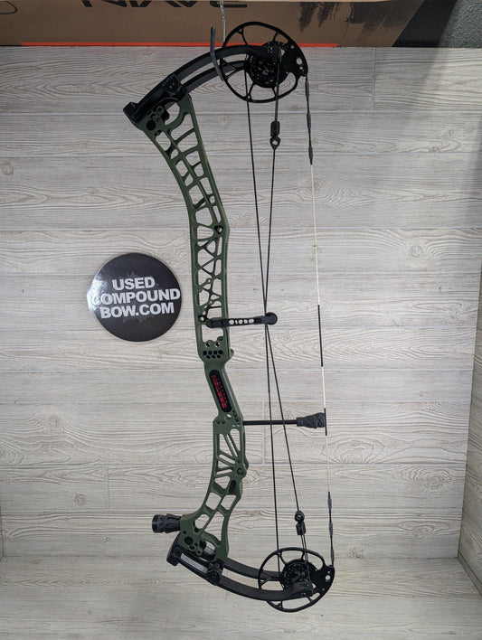 Darton Sequel 33 ST2 Left Handed 60-70# Green Riser Black Limbs
