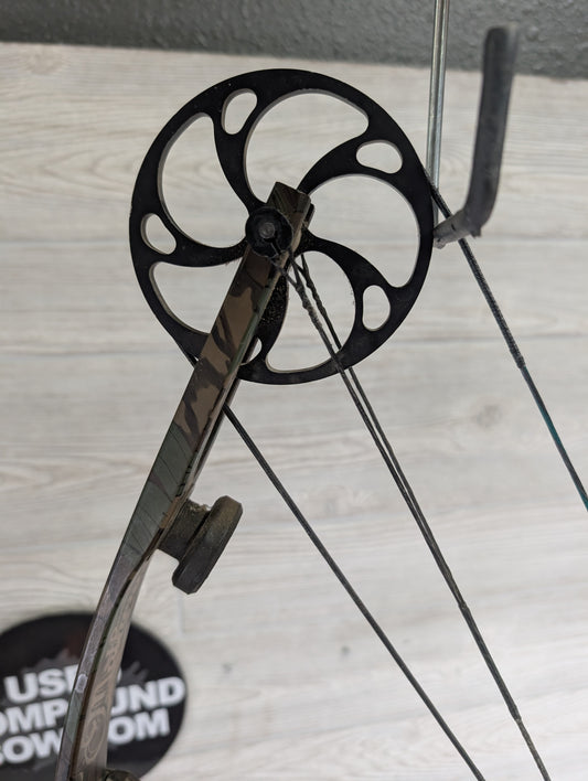 Used Mathews MQ 32" 60lb Right Handed Bow