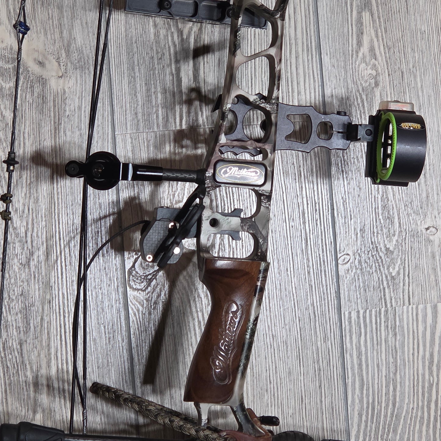 Mathews Avail LH Lost XD camo bow package
