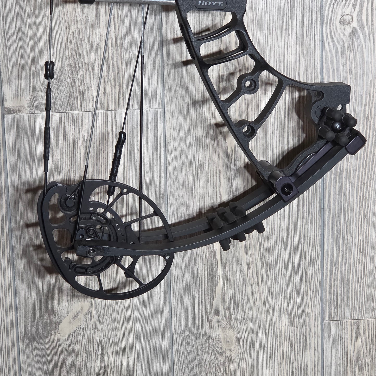 Used Hoyt Ventum pro 33 Left Handed Black