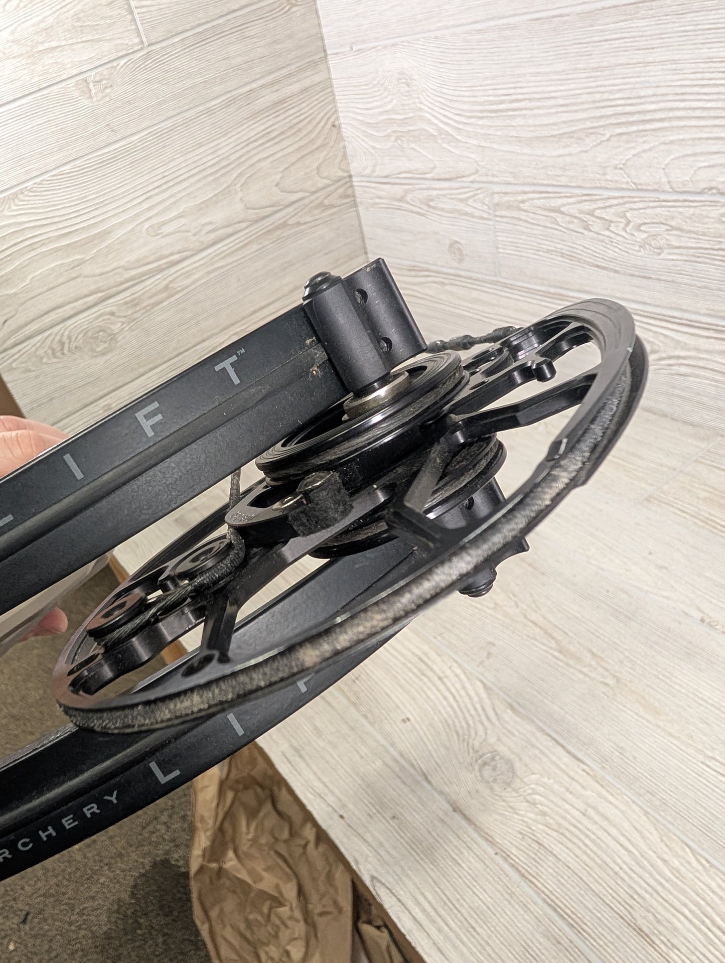 Mathews Lift 33 Right-Handed Granite Bow