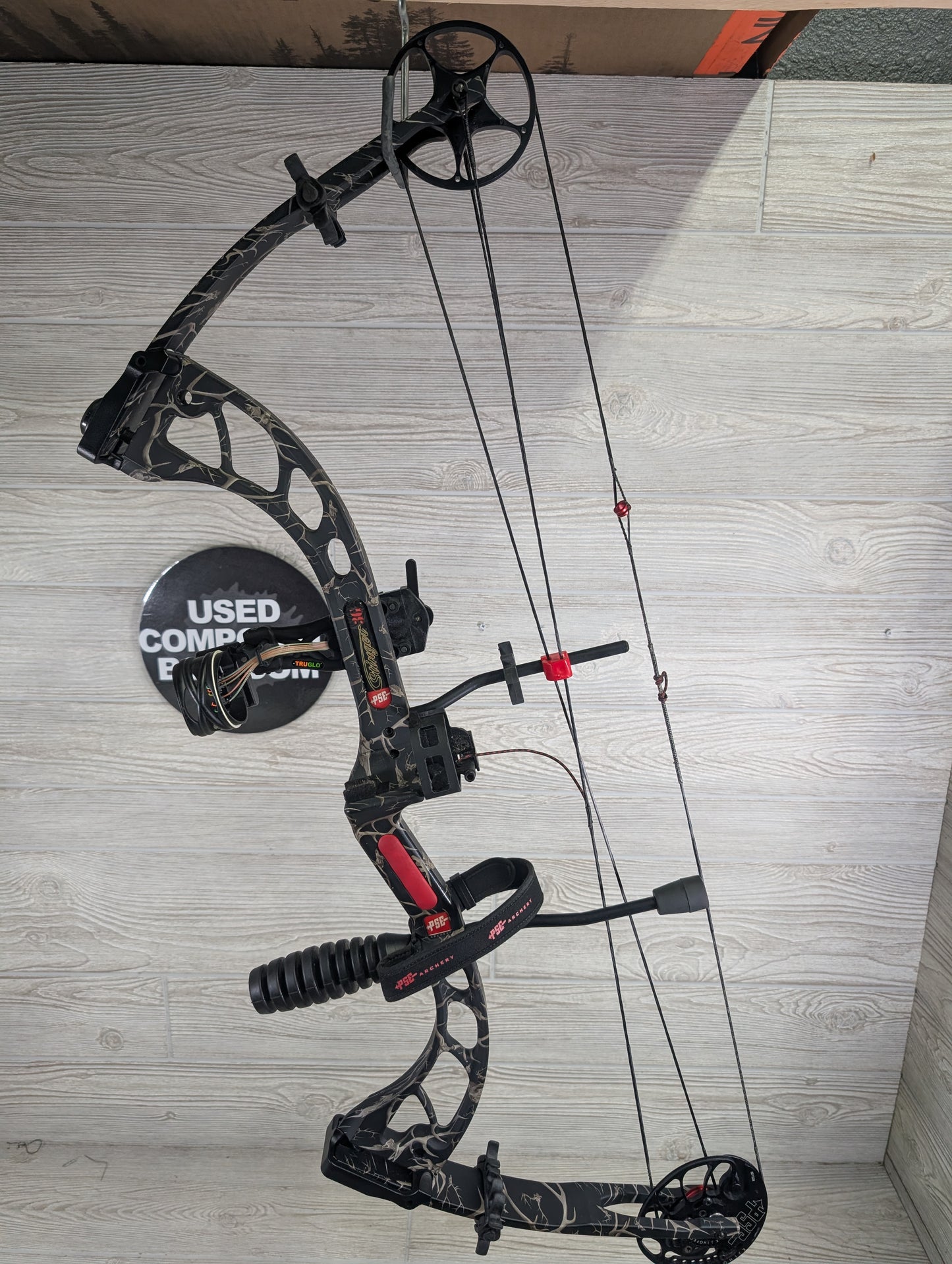 Used PSE Stinger 3G 29" 70lb Right Hand Bow Pkg