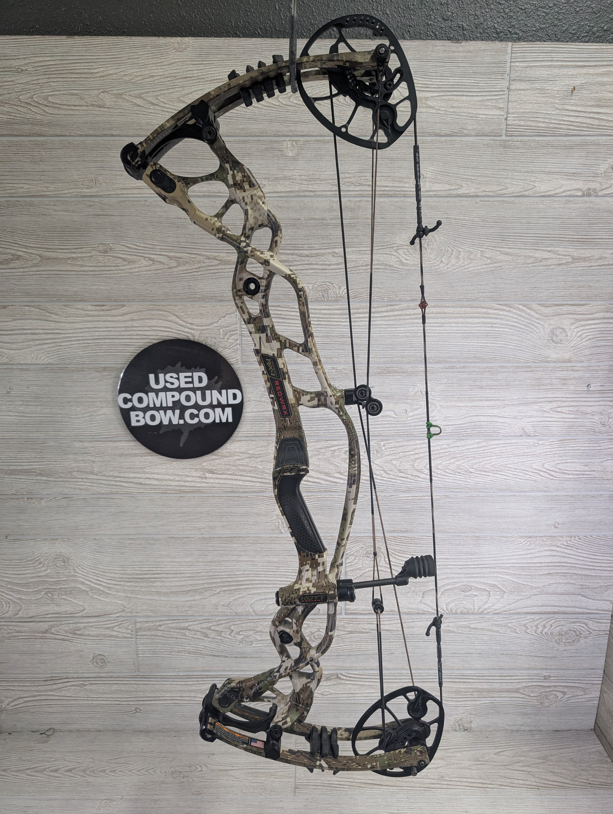 Hoyt Carbon RX-1  60-70# Package Right handed Sitka SubAlpine