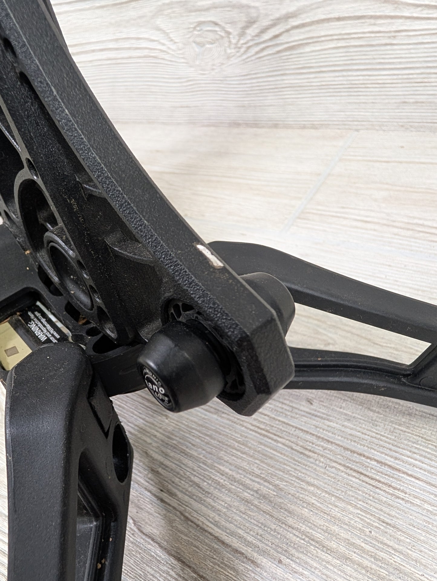 Mathews Phase 4 33 Black Riser Ev2 Limbs Right Handed LOADED PACKAGE