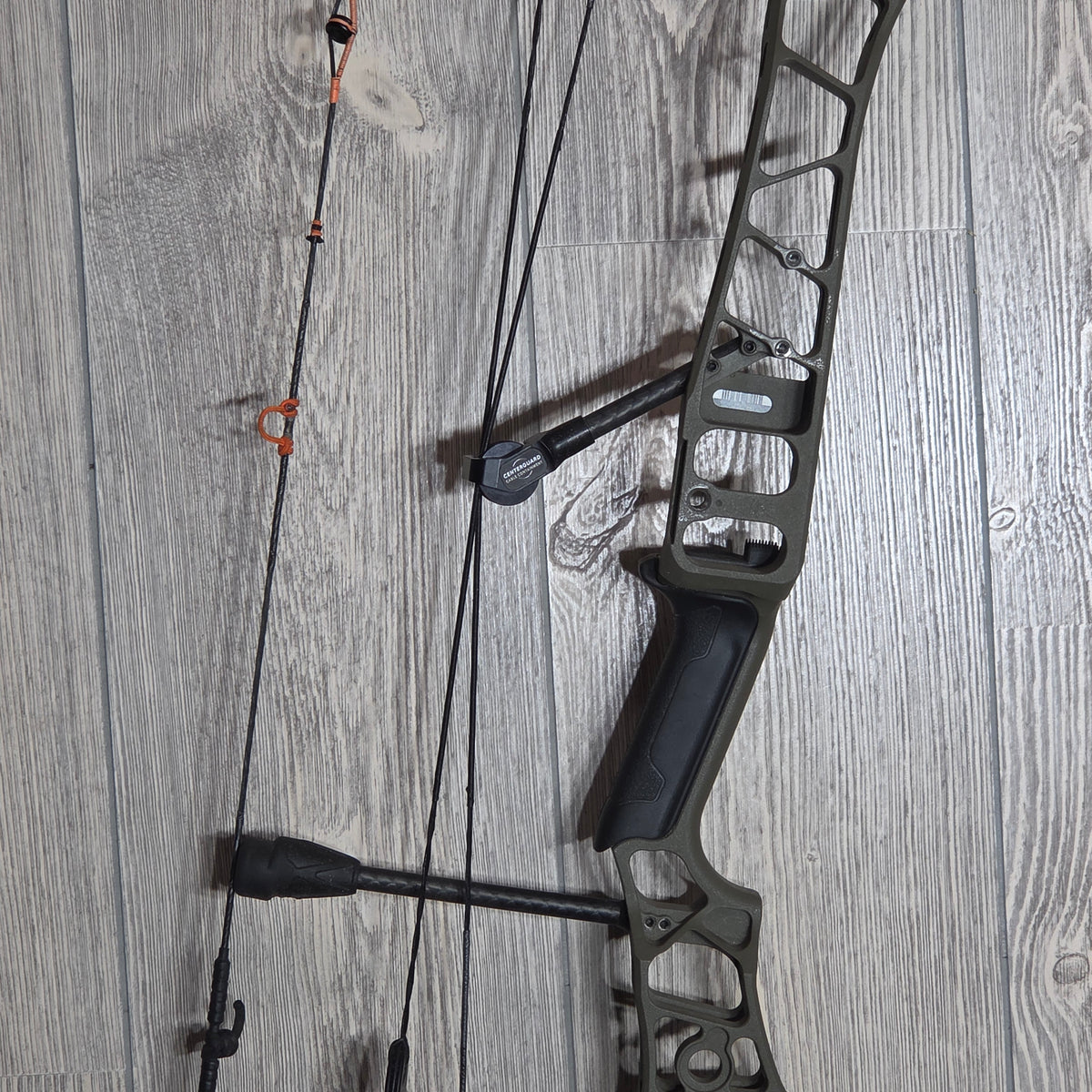 Used Mathews V3 27 RH Ambush Green