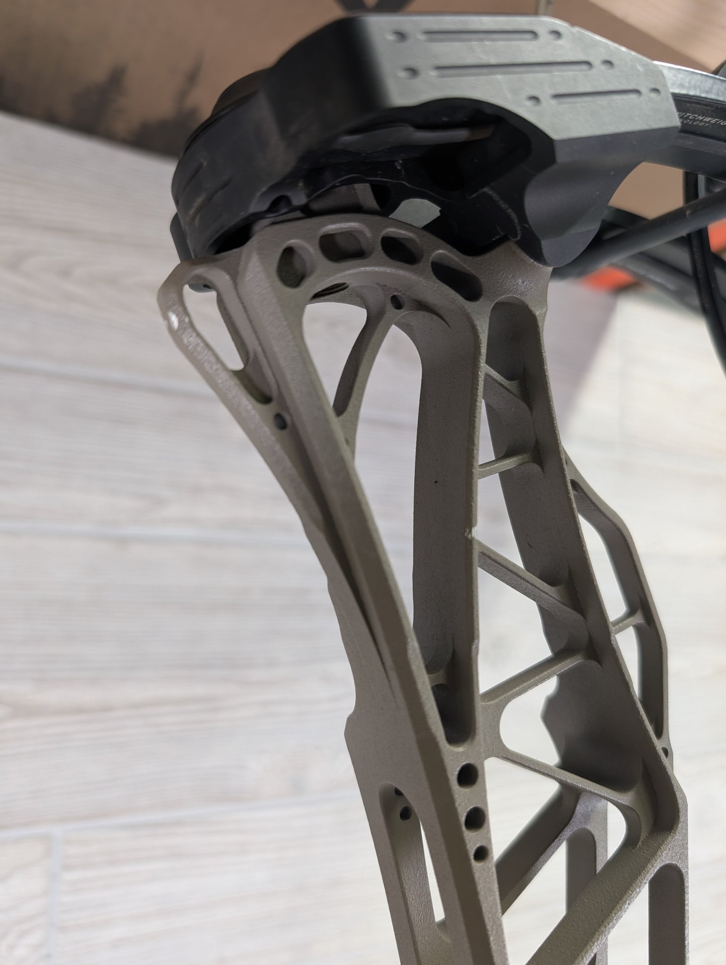 Mathews Lift 33 Right-Handed Granite Bow