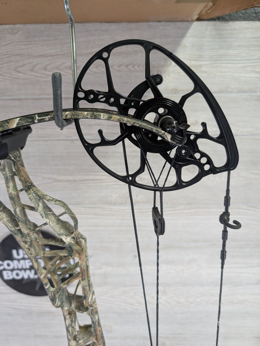 Mathews Lift 29.5 Right Handed RealTree