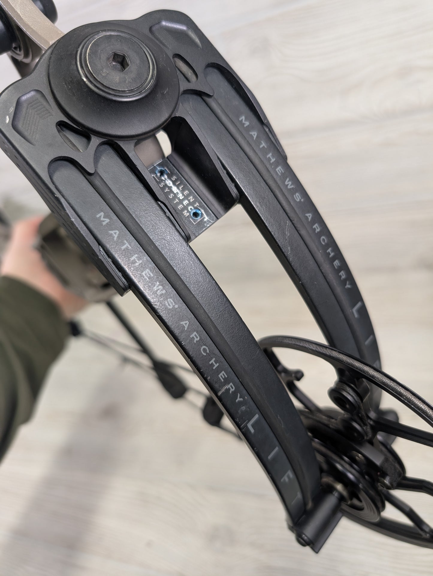 Mathews Lift 33 Right-Handed Granite Bow