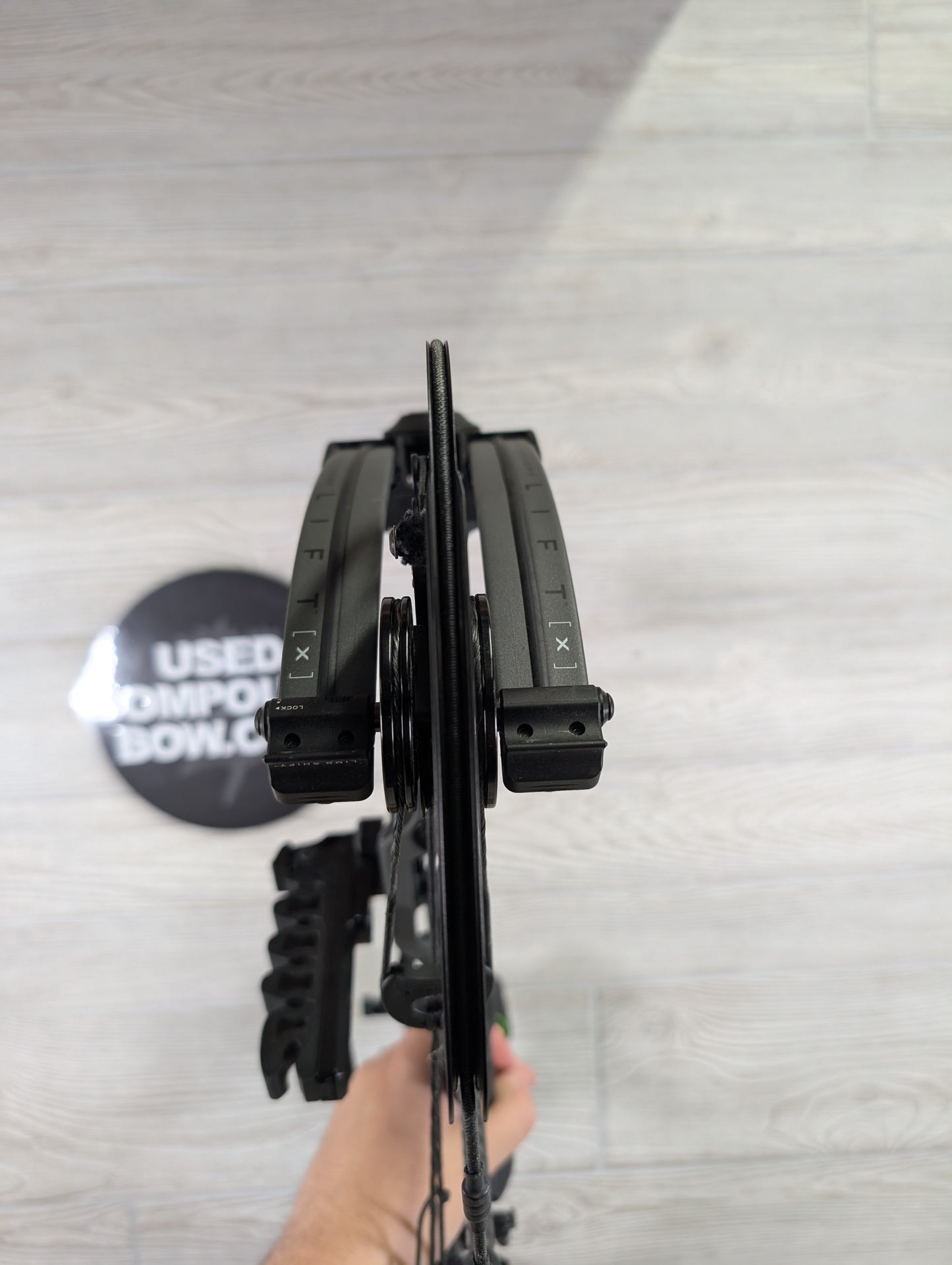 Used Mathews Lift X 29.5 Right Hand Shale Package