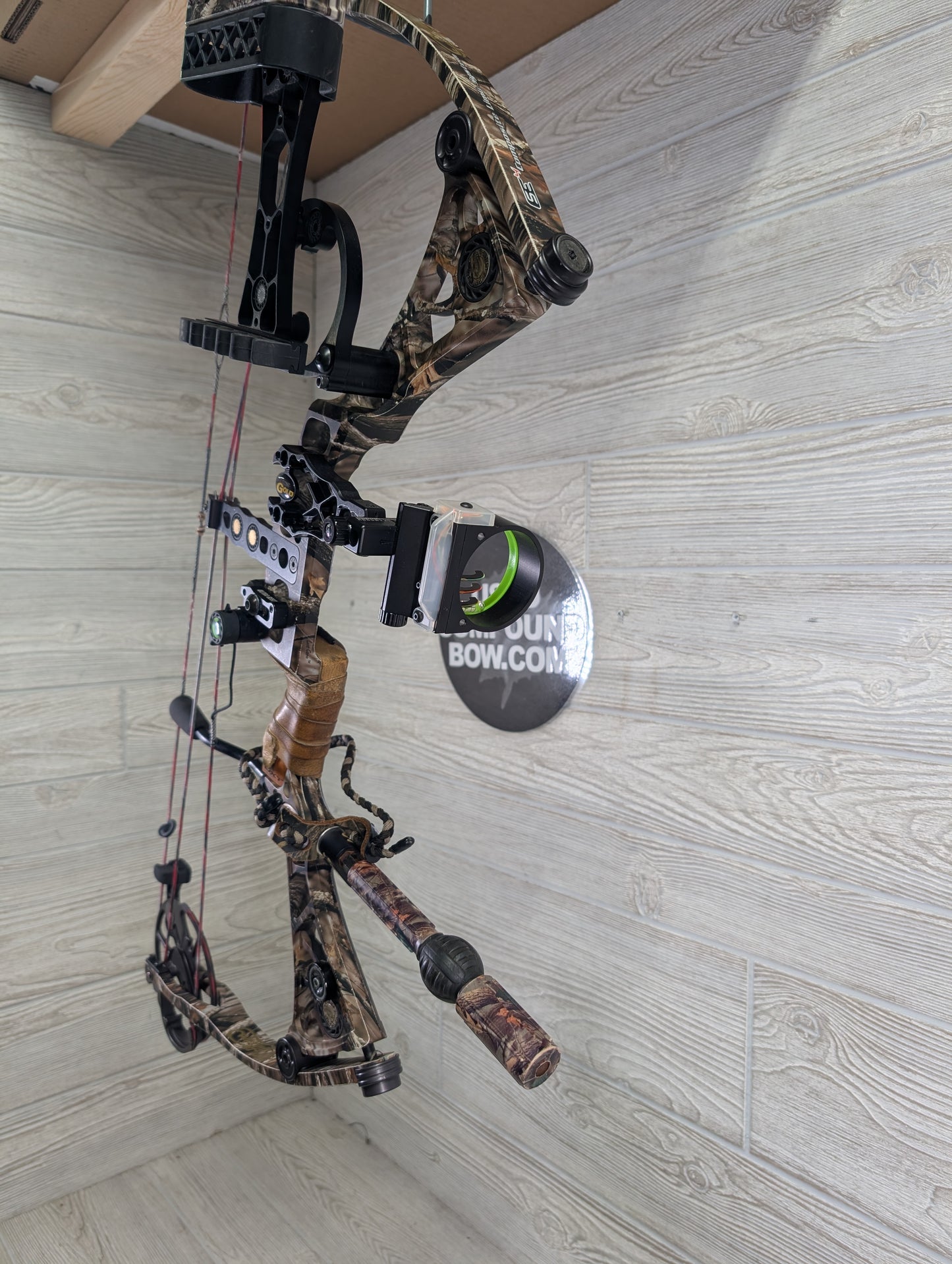 Mathews DXT right hand package 40-70# 27" DL