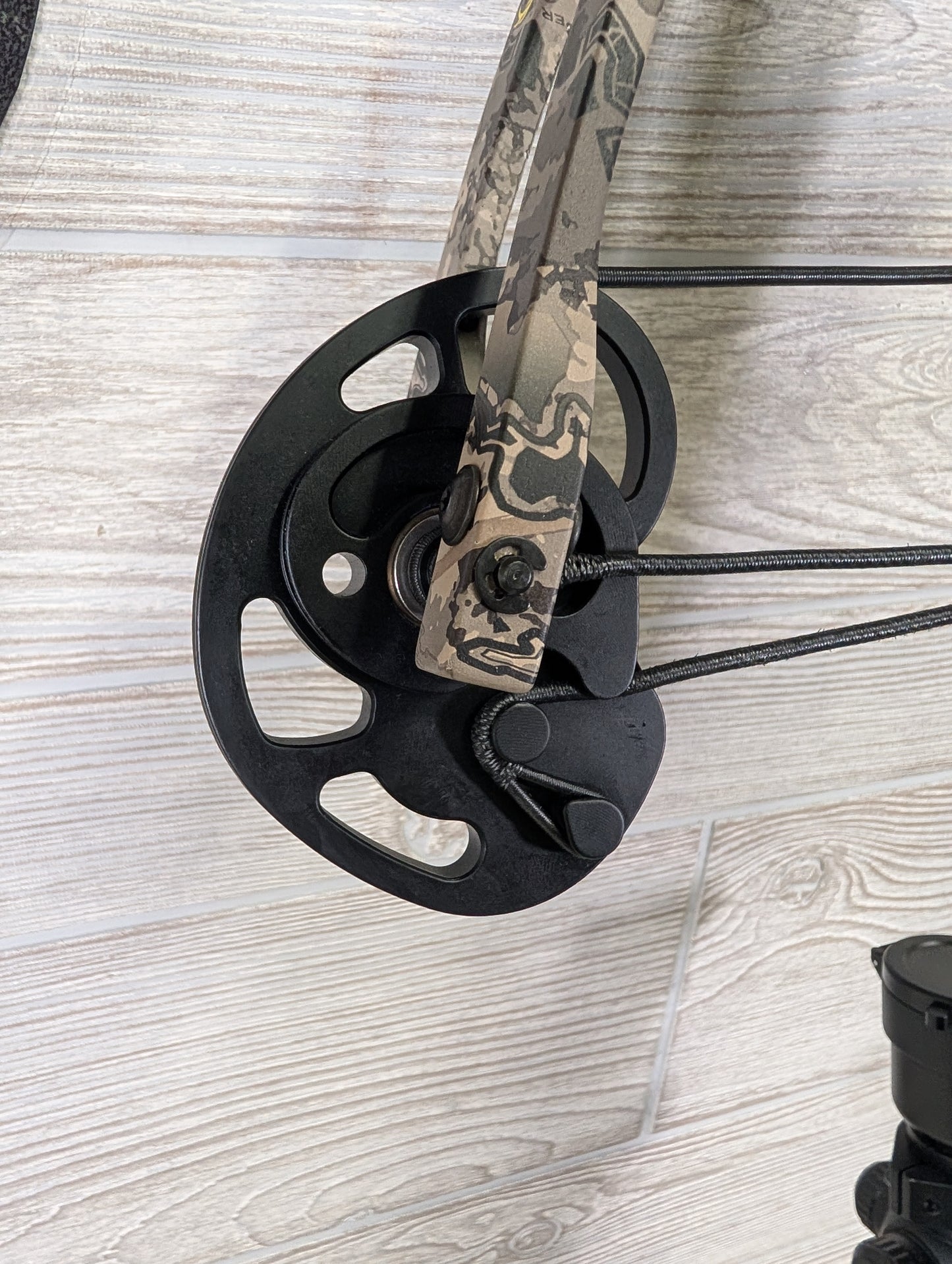 Tenpoint Titan M1 Crossbow