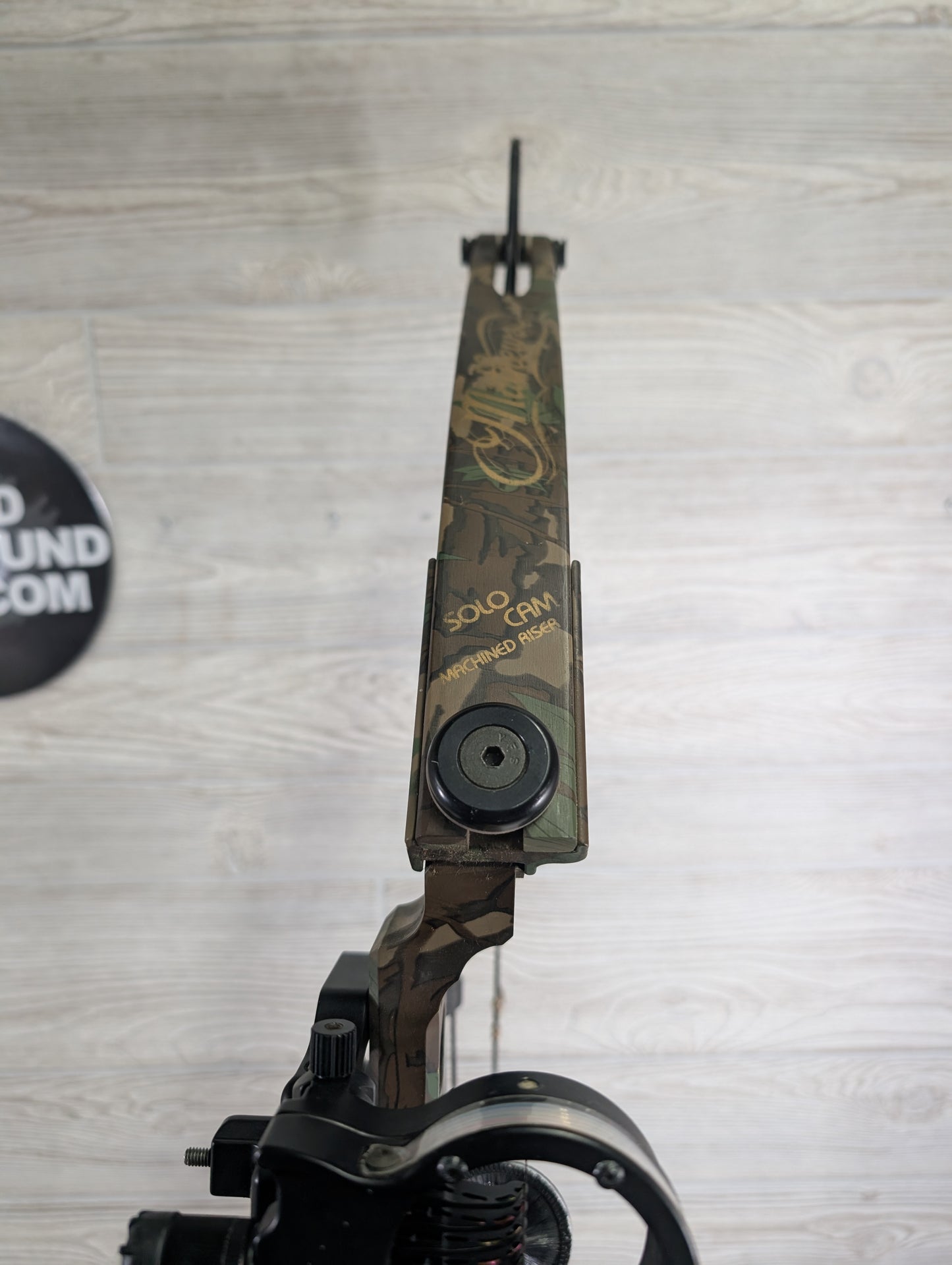 Used Mathews MQ 32" 60lb Right Handed Bow