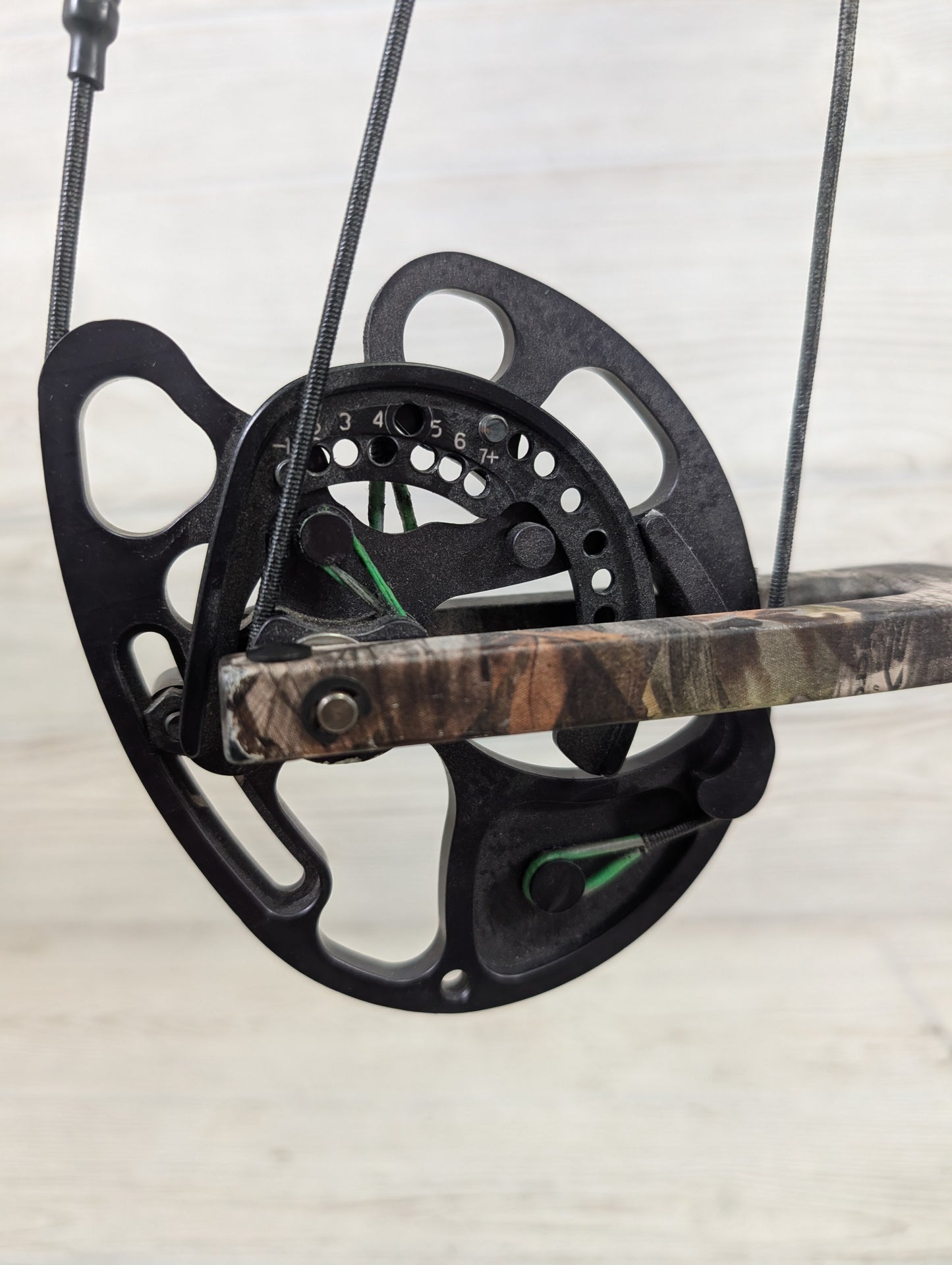 Used Martin Onza 3 40-70 lb. Camo PKG