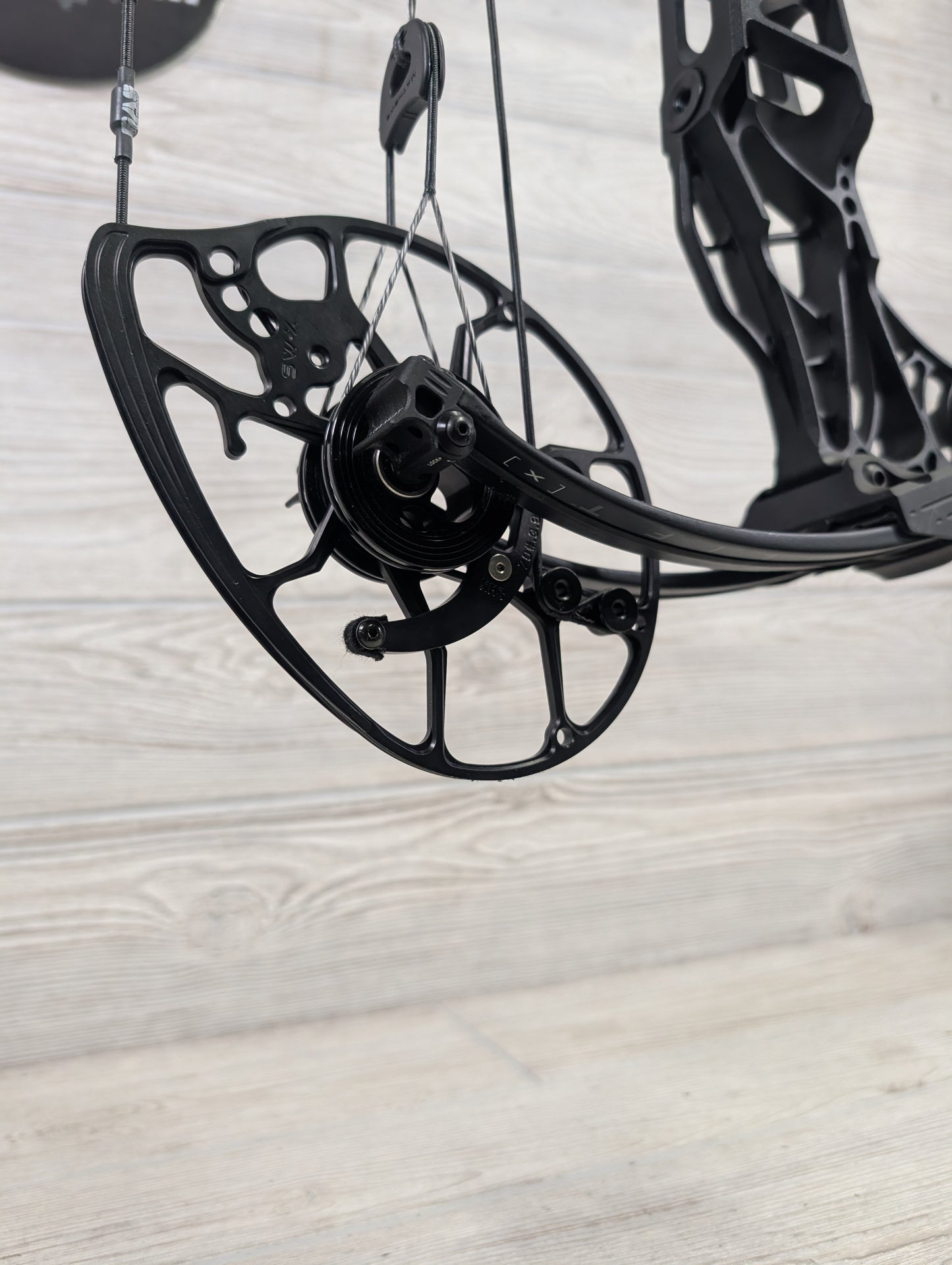 Used Mathews Lift X 33 RH Black
