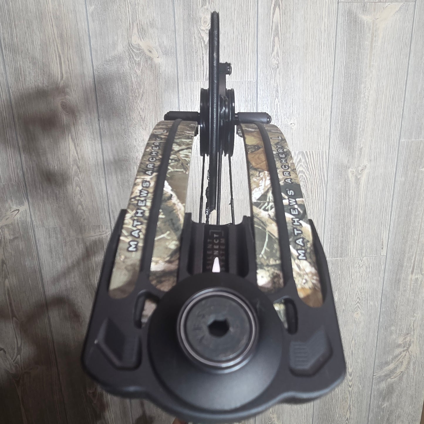 Mathews Lift 33 Realtree Edge Package