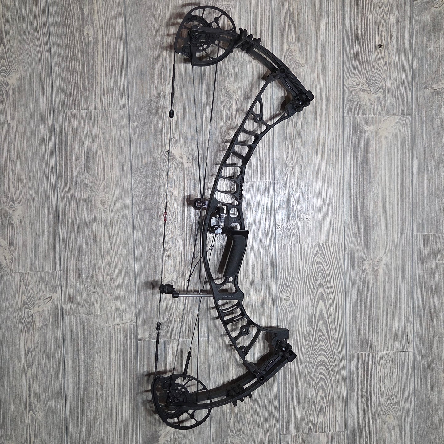 Used Hoyt Ventum pro 33 Left Handed Black