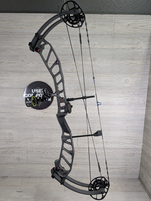 PSE EVO XF 33 S2 RH Grey Package