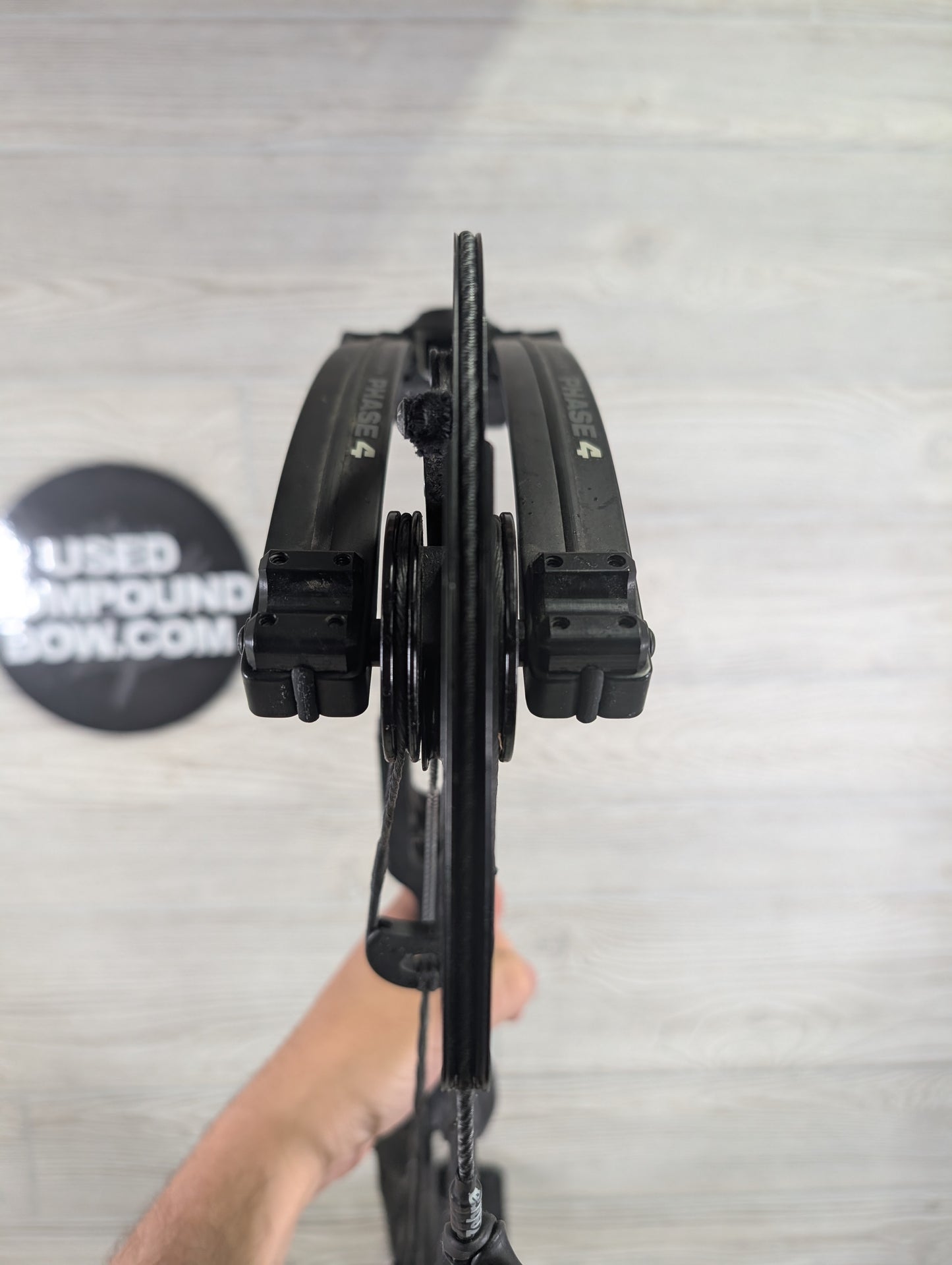 used Mathews Phase 4 29 Right Hand Black Bow