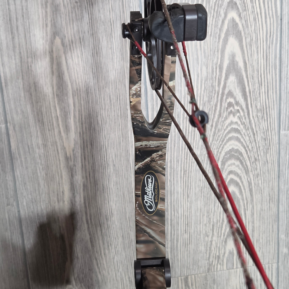 Used Mathews Z7 Right Hand 28" 70#