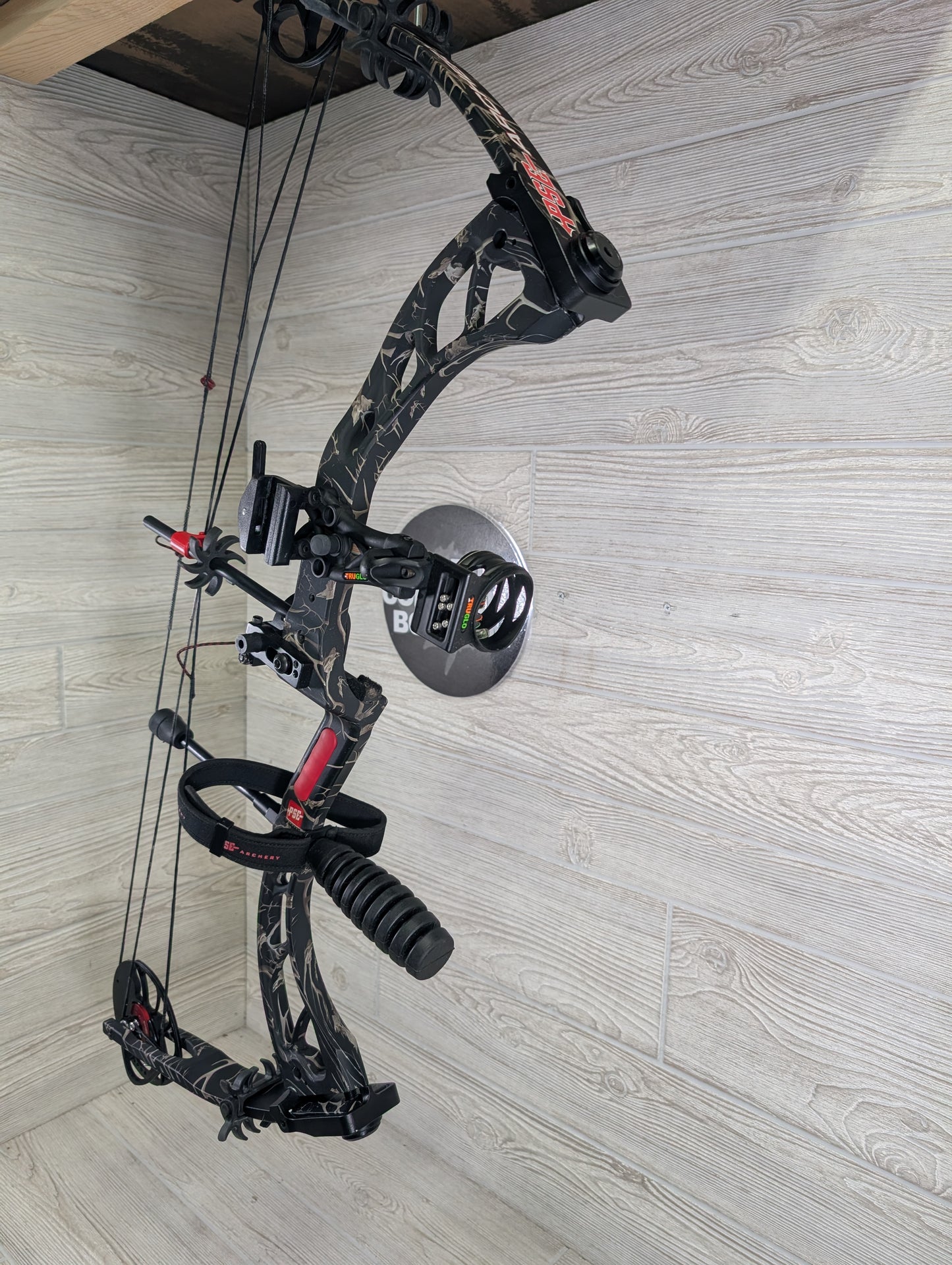 Used PSE Stinger 3G 29" 70lb Right Hand Bow Pkg