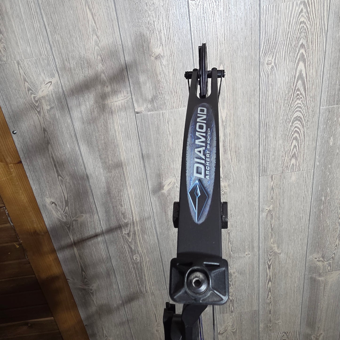 Diamond Infinite Edge PRO Right Handed  (5-70#) package