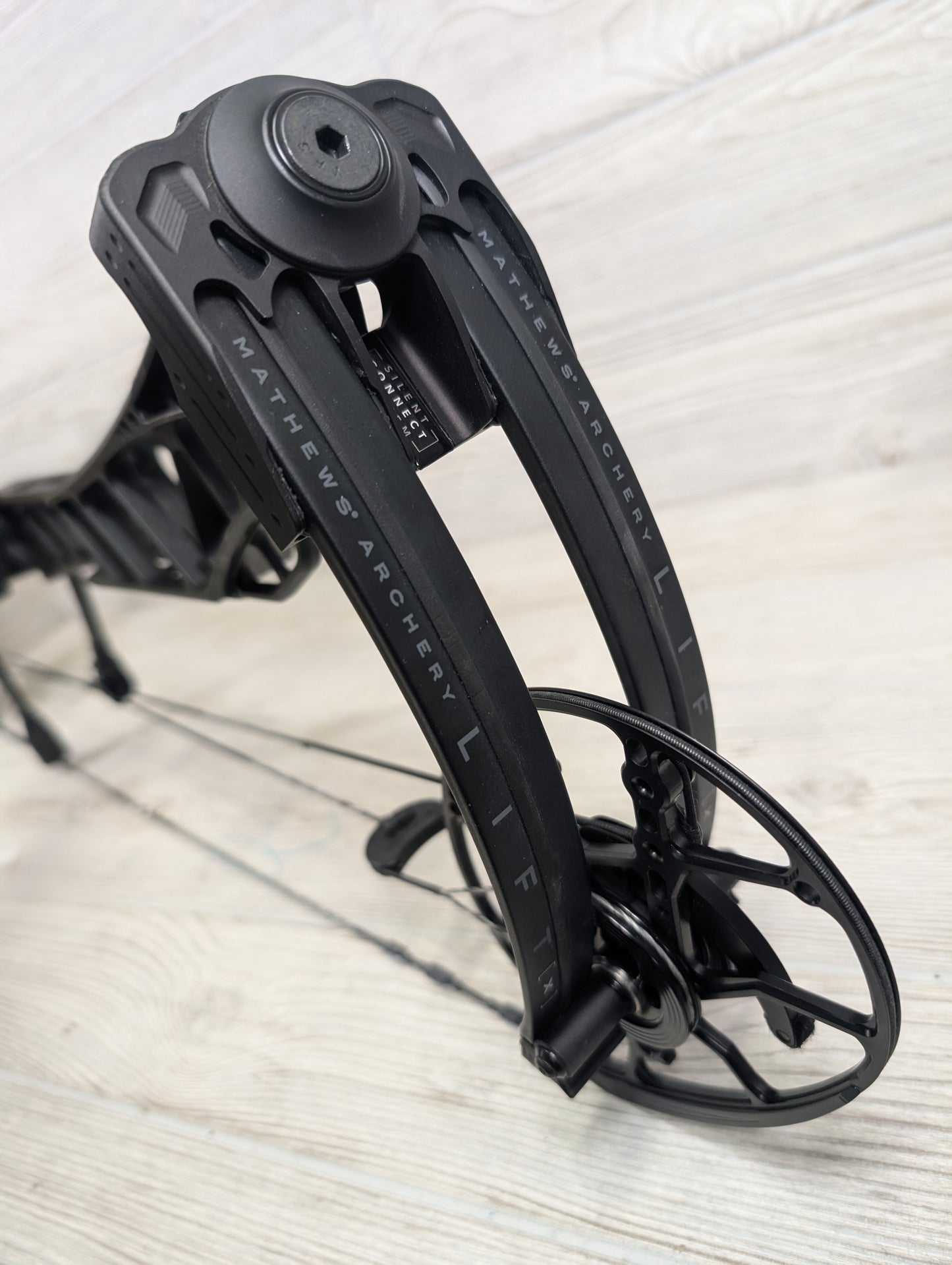 Used Mathews Lift X 33 RH Black