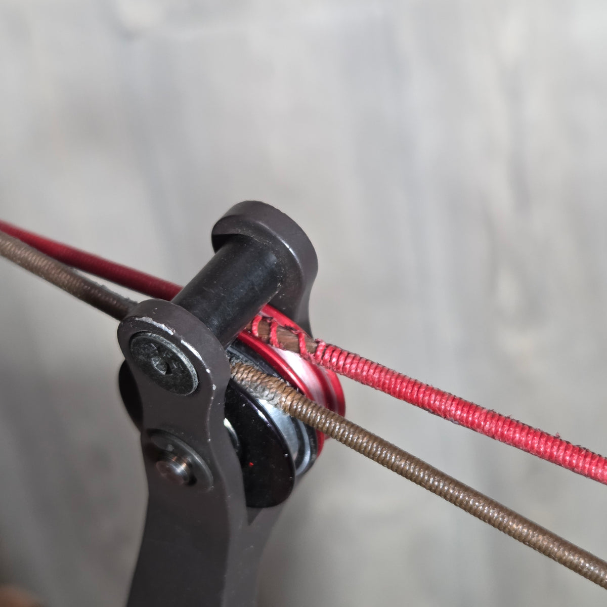 Used Mathews Z7 Right Hand 28" 70#