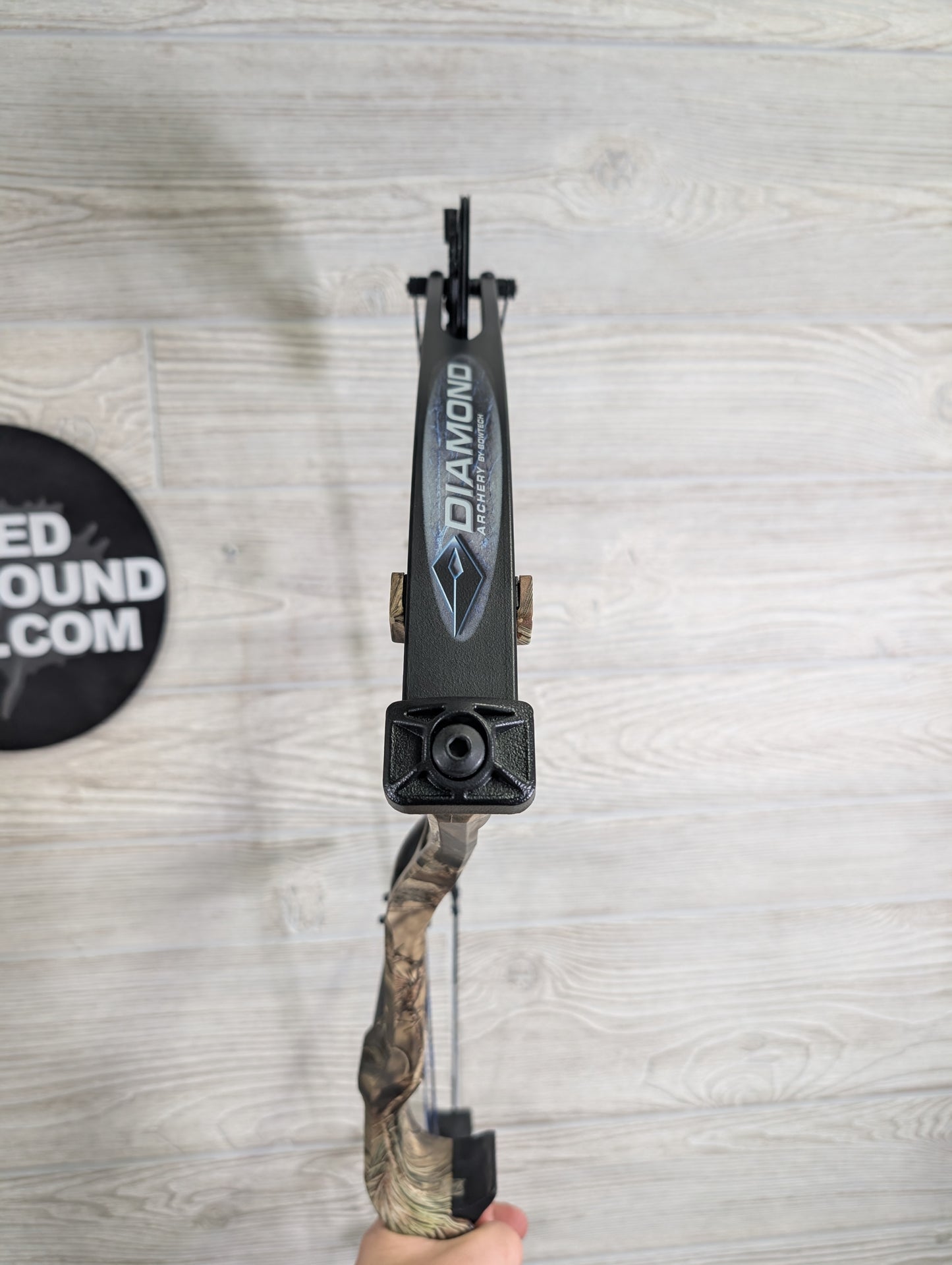 Diamond Infinite Edge Pro Right Handed camo (5-70#)