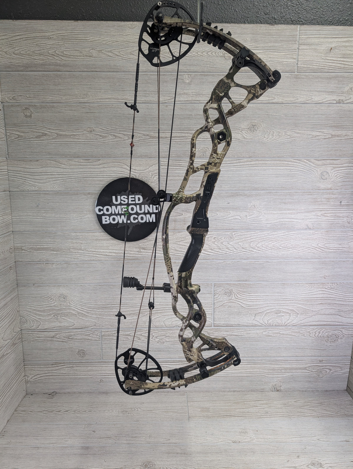 Hoyt Carbon RX-1  60-70# Package Right handed Sitka SubAlpine