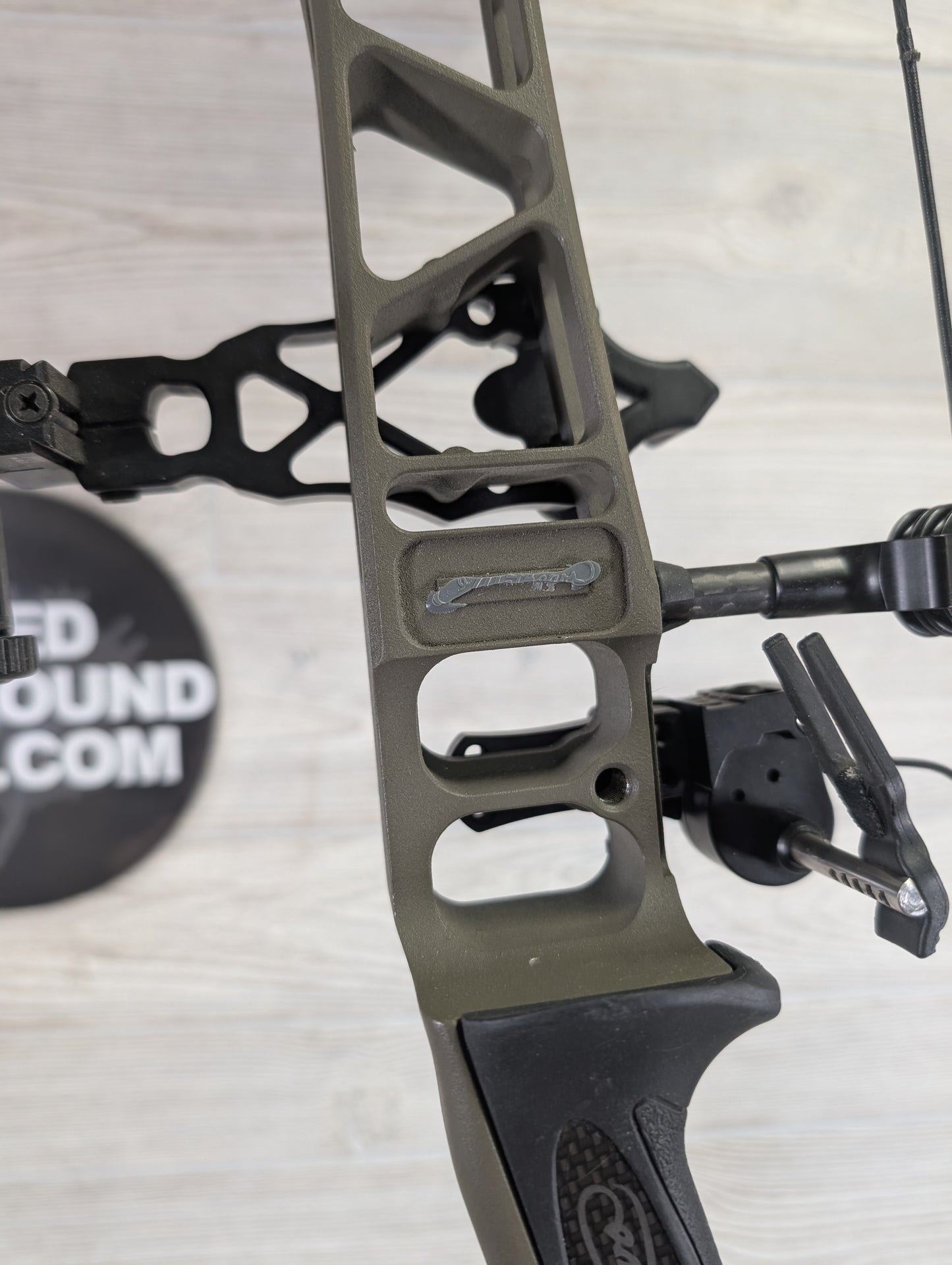 Used Mathews VXR 28 Ambush Green Bow Right Hand pkg
