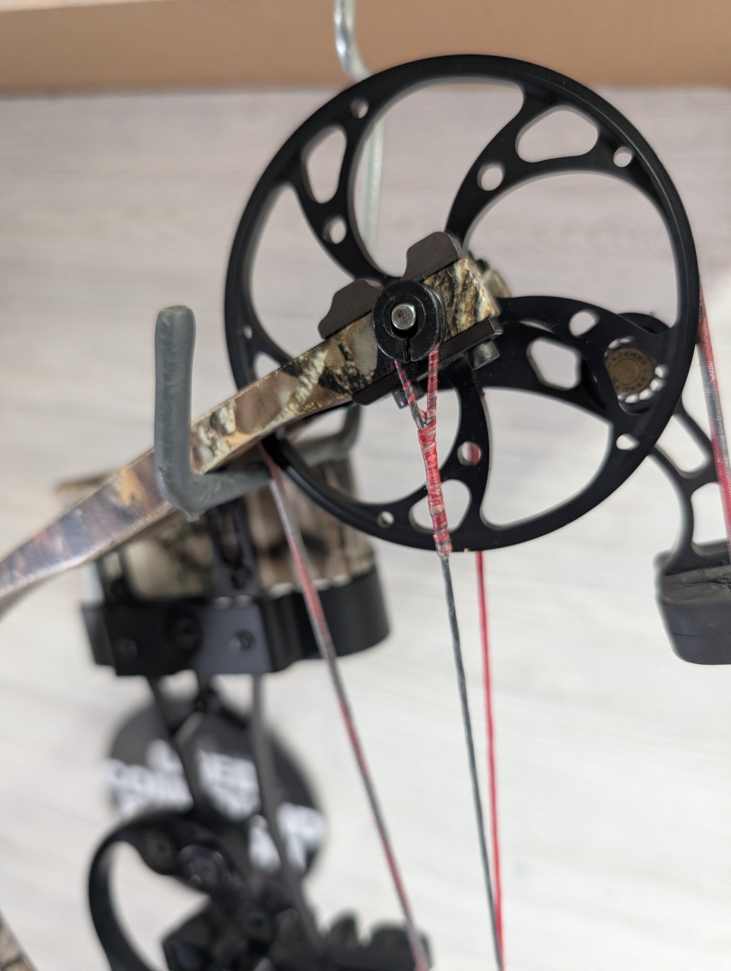 Mathews DXT right hand package 40-70# 27" DL