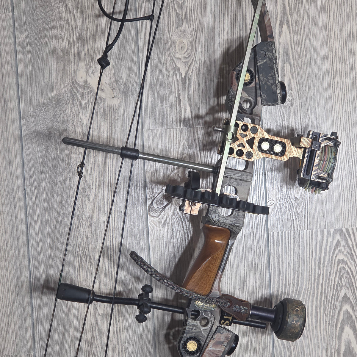 Used Mathews Classic Right Handed 70#