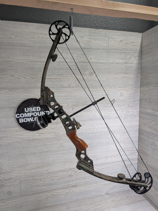Used Mathews MQ 32" 60lb Right Handed Bow