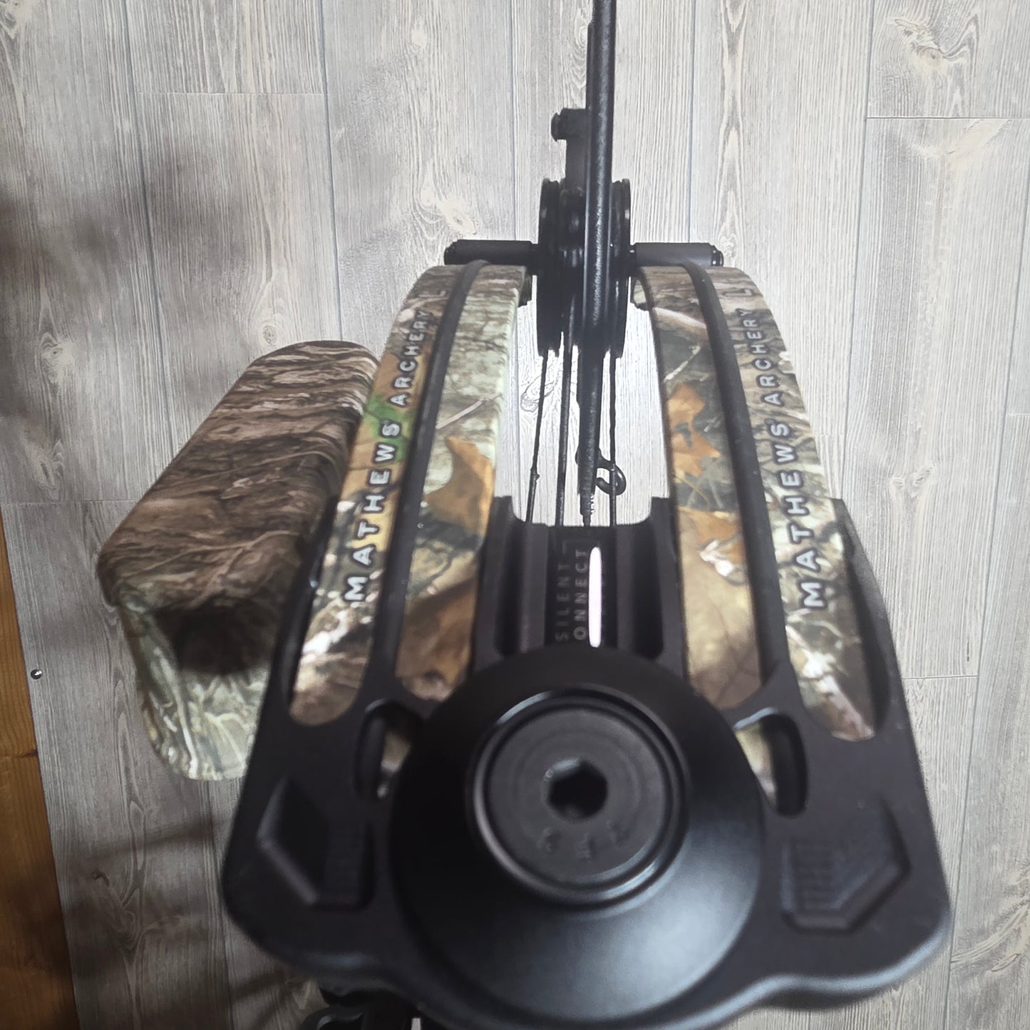 Mathews Lift 33 Realtree Edge Package