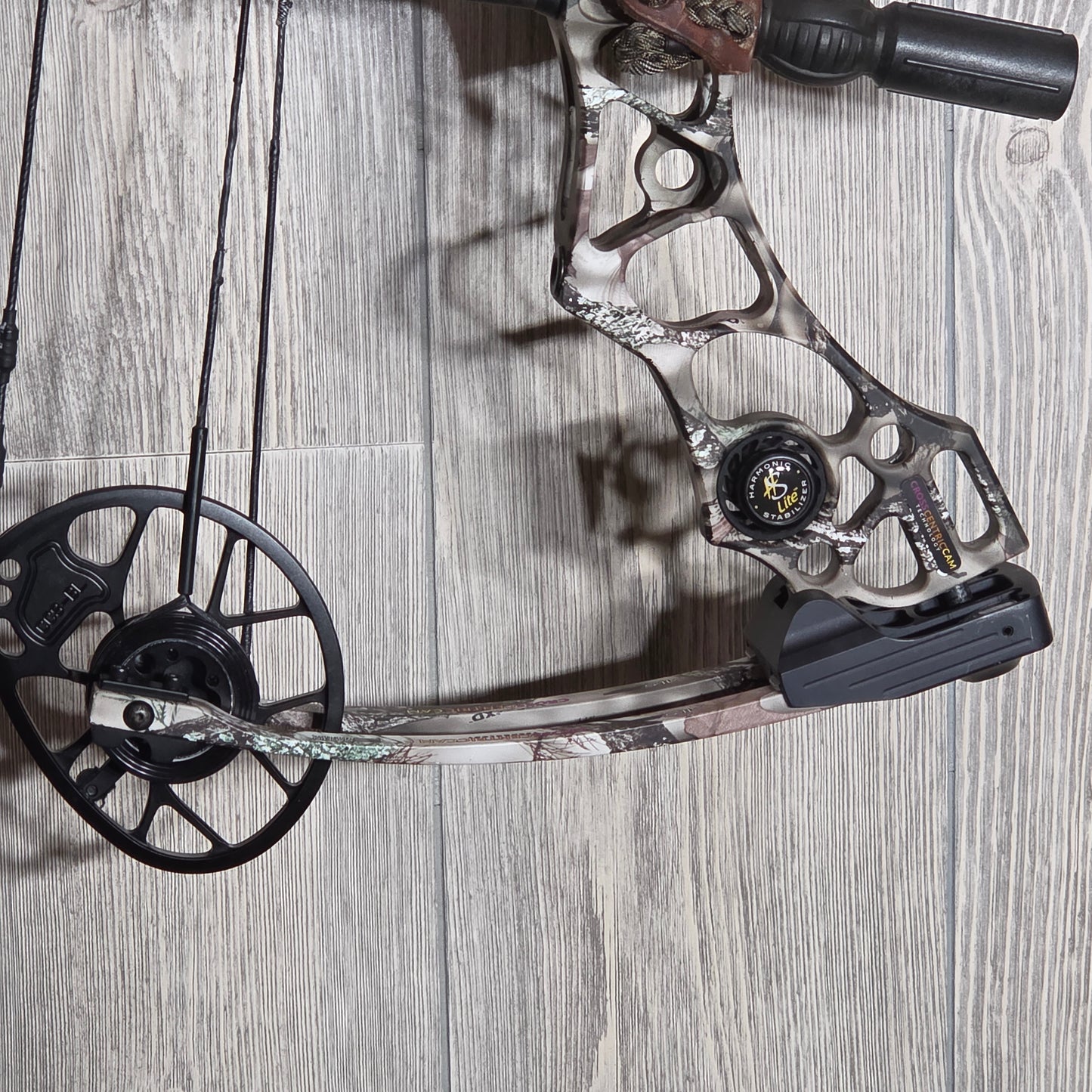 Mathews Avail LH Lost XD camo bow package
