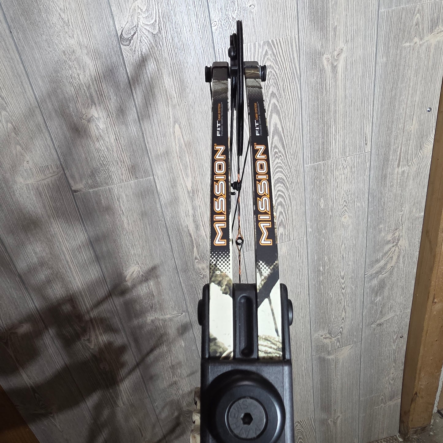 Used Mission Hype DTX Right Hand Camo Bow Pkg