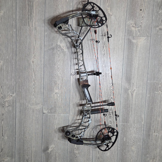 Used Mathews Vertix with Quiver
